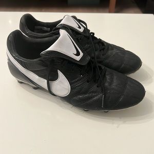 Nike Premier II